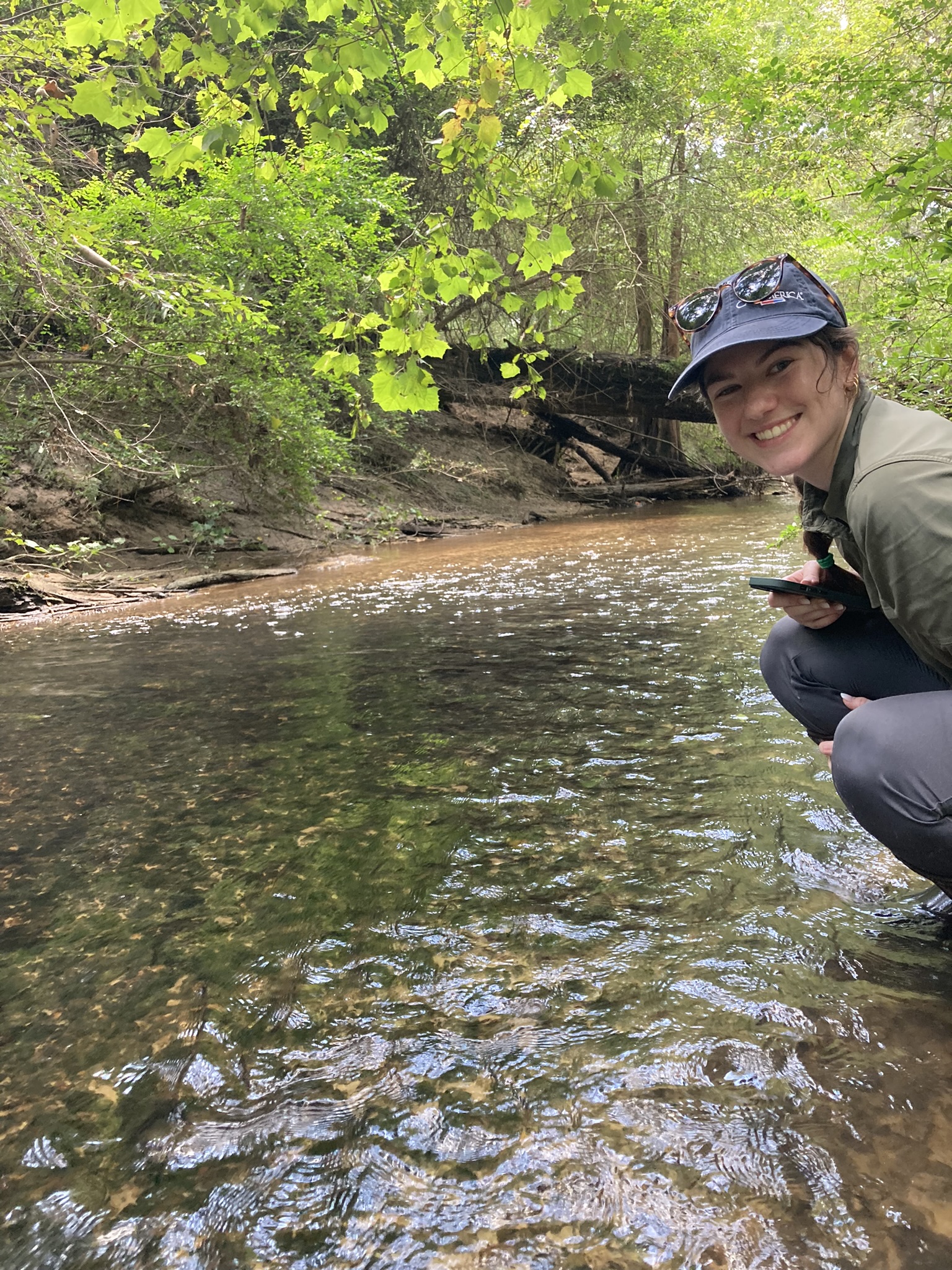 RNR Undergraduate Researcher Assists With Efforts To Study Freshwater  Mussel Ecology 